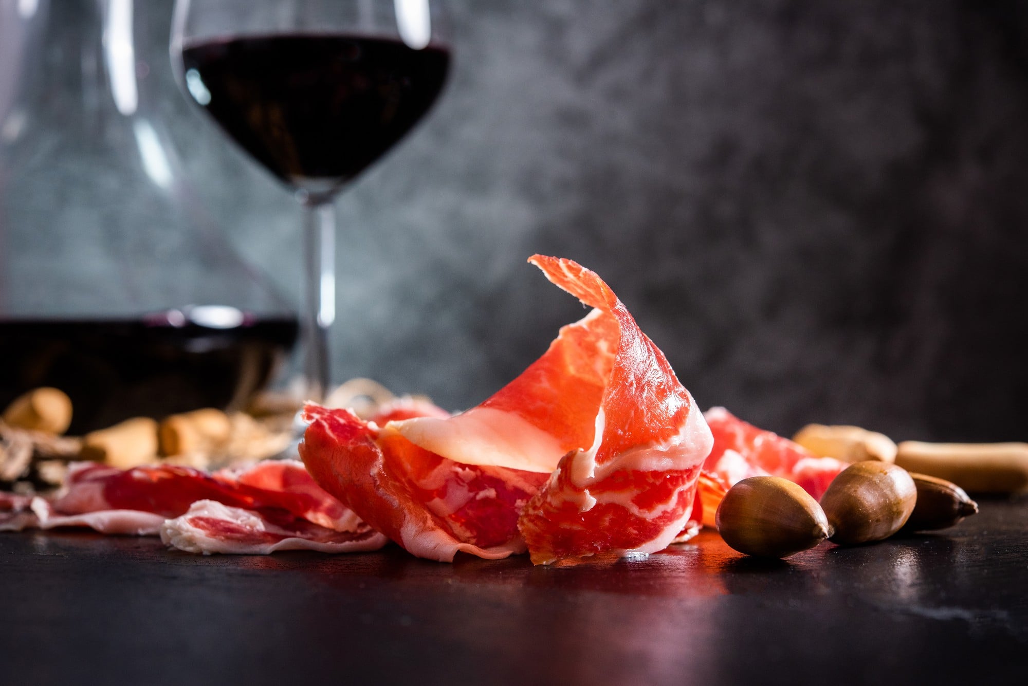 Maridaje de jamón ibérico: con qué bebidas y alimentos combinarlo