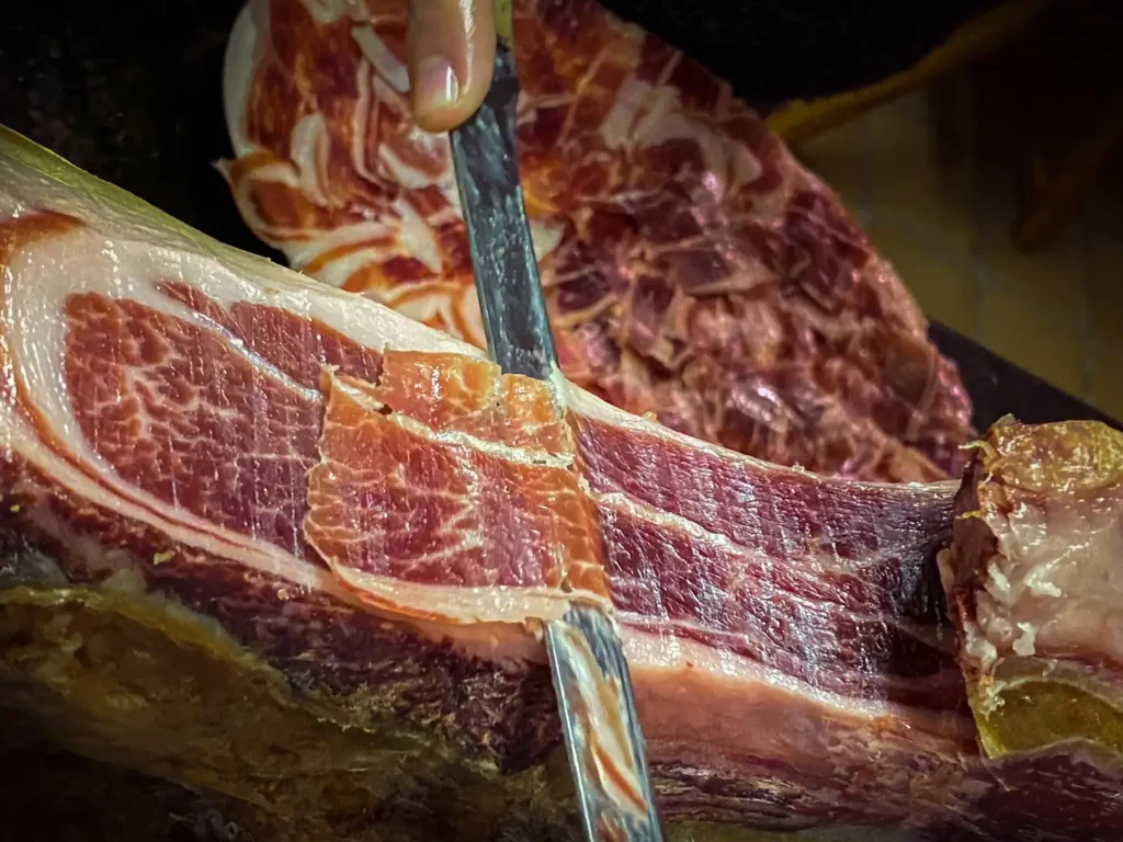 comprar jamón, cortador